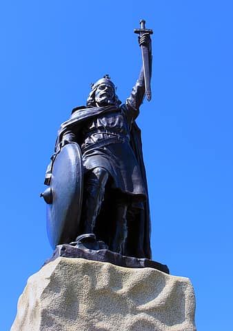 statue-alfred-king-alfred-uk-england-king-winchester-mythology-medieval-thumbnail.jpg